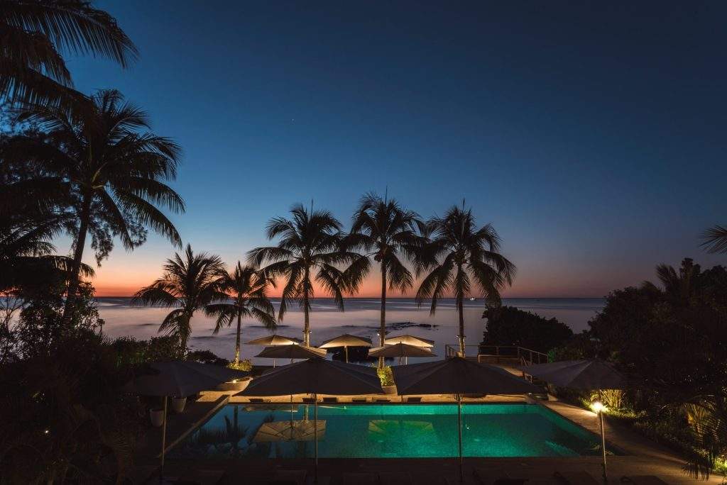 île maurice by night