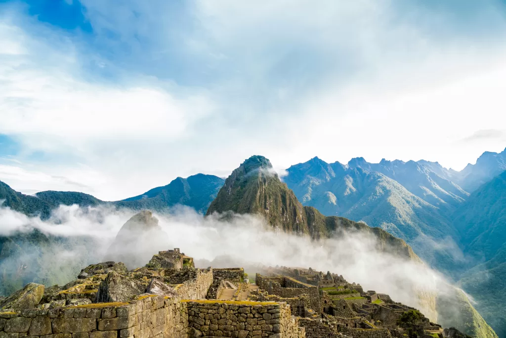 Machu Picchu : L'Émerveillement Historique des Andes